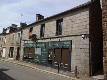 Immeuble a vendre Maen Roch 35460 Ille-et-Vilaine 138 m2  207370 euros