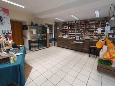Location fonds et murs commerciaux La-Ferté-Bernard 72400 Sarthe 107 m2  700 euros