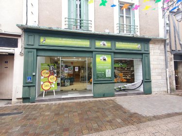 Location fonds et murs commerciaux La-Ferté-Bernard 72400 Sarthe 107 m2  700 euros