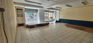 Location fonds et murs commerciaux La-Ferté-Bernard 72400 Sarthe 107 m2  700 euros