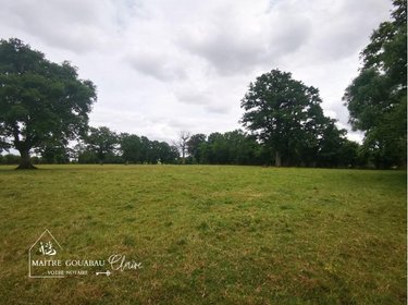 Bien agricole a vendre Loiron-Ruillé 53320 Mayenne  112350 euros