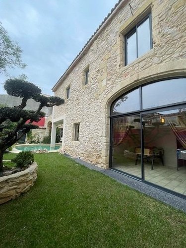 propriete a vendre Vergèze 30310 Gard 450 m2 9 pièces 1395000 euros