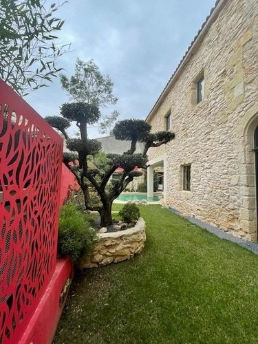 propriete a vendre Vergèze 30310 Gard 450 m2 9 pièces 1495000 euros