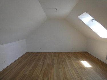 Location maison Villedômer 37110 Indre-et-Loire 102 m2 5 pièces 880 euros