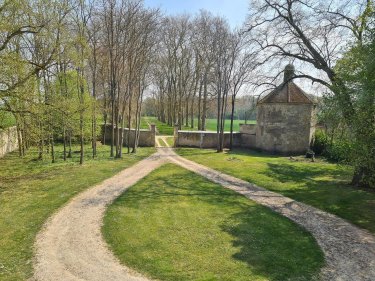 propriete a vendre Fay-aux-Loges 45450 Loiret 671 m2 17 pièces 883150 euros