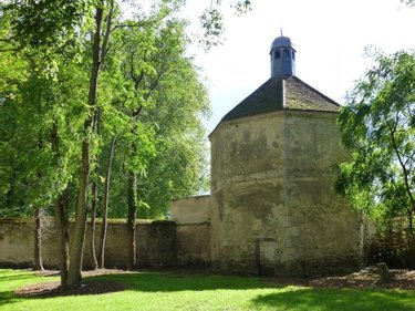 propriete a vendre Fay-aux-Loges 45450 Loiret 671 m2 17 pièces 883150 euros