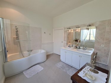 propriete a vendre Fay-aux-Loges 45450 Loiret 671 m2 17 pièces 883150 euros