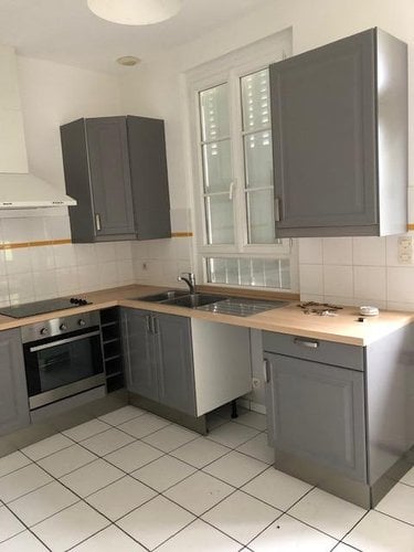 Location maison Saint-Cyr-sur-Loire 37540 Indre-et-Loire 114 m2 4 pièces 1500 euros