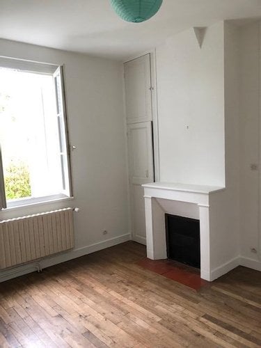 Location maison Saint-Cyr-sur-Loire 37540 Indre-et-Loire 114 m2 4 pièces 1500 euros