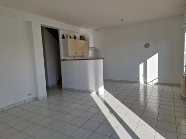 Location maison Châteaugiron 35410 Ille-et-Vilaine 74 m2  750 euros