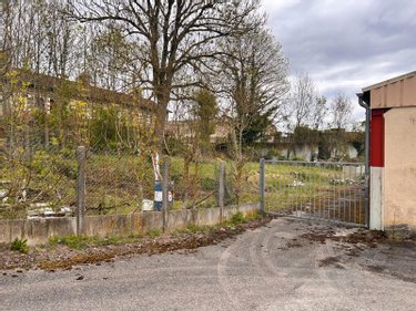 Fonds et murs commerciaux a vendre Bar-sur-Seine 10110 Aube 400 m2  264600 euros