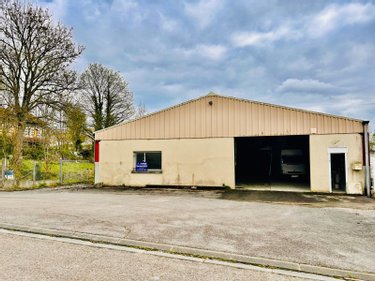 Fonds et murs commerciaux a vendre Bar-sur-Seine 10110 Aube 400 m2  264600 euros