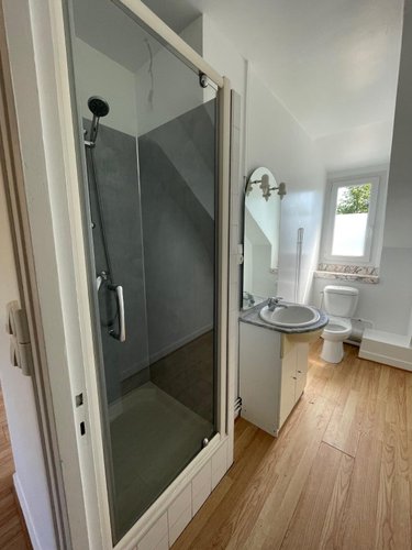 Location appartement Condé-en-Normandie 14110 Calvados 31 m2 1 pièce 300 euros