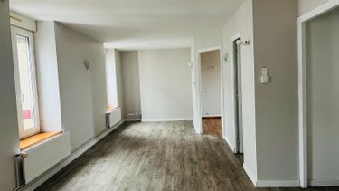 Location appartement Pluméliau-Bieuzy 56930 Morbihan 91 m2 5 pièces 680 euros