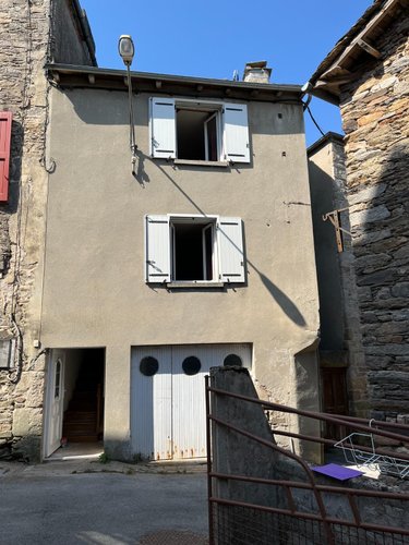 Maison a vendre Salles-Curan 12410 Aveyron  71500 euros