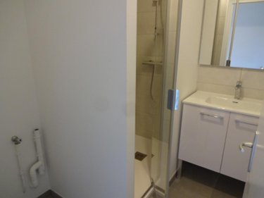 Location appartement Fougères 35300 Ille-et-Vilaine 61 m2 3 pièces 750 euros