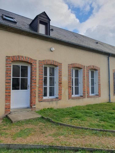 Location appartement La-Ferté-Bernard 72400 Sarthe 44 m2 2 pièces 440 euros