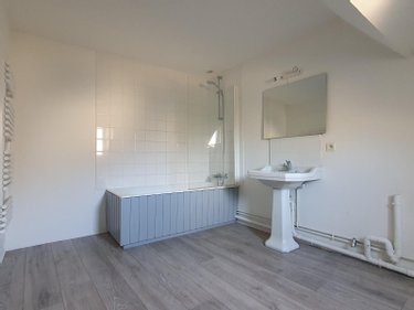 Location appartement La-Ferté-Bernard 72400 Sarthe 44 m2 2 pièces 440 euros