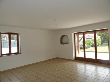 Location maison Tramoyes 01390 Ain 173 m2 5 pièces 1364 euros