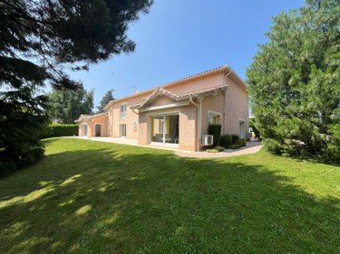 Maison a vendre Bourg-en-Bresse 01000 Ain 278 m2 8 pièces 595000 euros