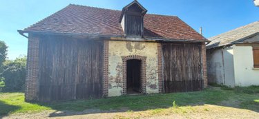 Garage et parking a vendre Montmirail 72320 Sarthe 70 m2  22200 euros