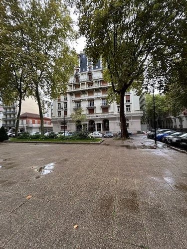 Vente aux encheres appartement Vichy 03200 Allier 16 m2 1 pièce 21000 euros