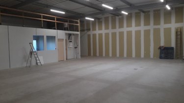 Location fonds et murs commerciaux Vitré 35500 Ille-et-Vilaine 225 m2  1350 euros