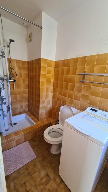 Appartement a vendre Céret 66400 Pyrénées-Orientales 27 m2 1 pièce 76300 euros