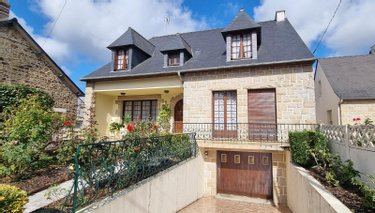 Maison a vendre La Guerche-de-Bretagne 35130 Ille-et-Vilaine 242 m2 8 pièces 321160 euros