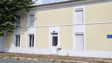 Maison a vendre Jonzac 17500 Charente-Maritime 138 m2 6 pièces 141750 euros