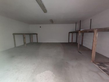 Location fonds et murs commerciaux Saint-Didier-des-Bois 27370 Eure 300 m2  1100 euros
