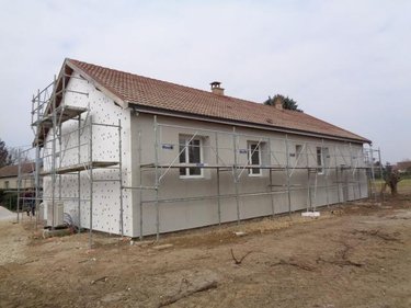 Location maison Saint-Germain-du-Plain 71370 Saône-et-Loire 88 m2 4 pièces 975 euros