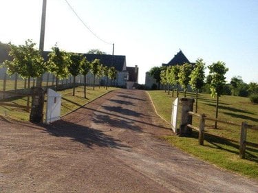 propriete a vendre Tours 37000 Indre-et-Loire 12 pièces 2496000 euros