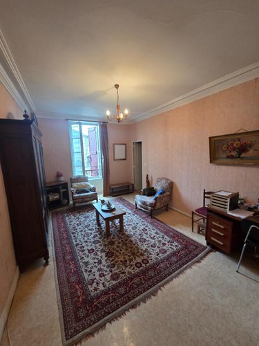 Immeuble a vendre Sauveterre-de-Rouergue 12800 Aveyron 241 m2  199500 euros