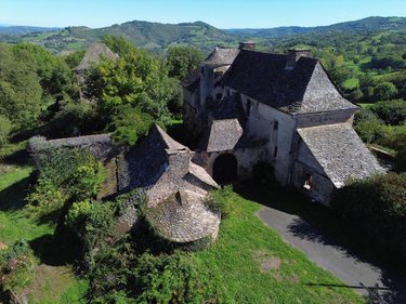 propriete a vendre Auzits 12390 Aveyron 200 m2 10 pièces 617600 euros