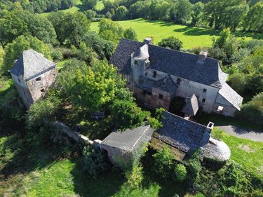 propriete a vendre Auzits 12390 Aveyron 200 m2 10 pièces 617600 euros