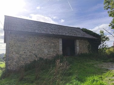 Bien agricole a vendre Saint-Julien-près-Bort 19110 Corrèze  42400 euros