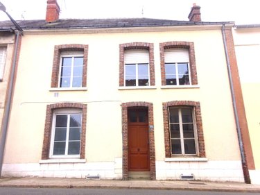 Immeuble a vendre Nogent-le-Rotrou 28400 Eure-et-Loir  99640 euros