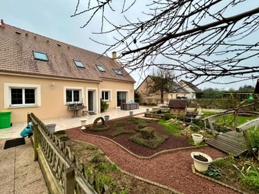 Maison a vendre Mulsanne 72230 Sarthe 190 m2  373240 euros