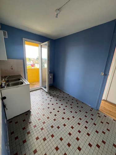 Appartement a vendre Bourg-en-Bresse 01000 Ain 74 m2 5 pièces 106000 euros