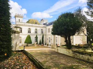 propriete a vendre Tours 37000 Indre-et-Loire 19 pièces 2236000 euros