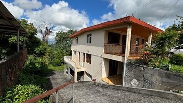 Immeuble a vendre Le Lamentin 97232 Martinique 343 m2  358900 euros