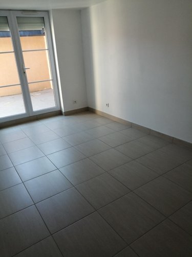 Location maison Grand-Bourgtheroulde 27520 Eure 100 m2 3 pièces 845 euros