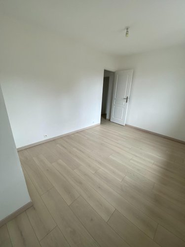 Location appartement Ézy-sur-Eure 27530 Eure 58 m2 3 pièces 703 euros