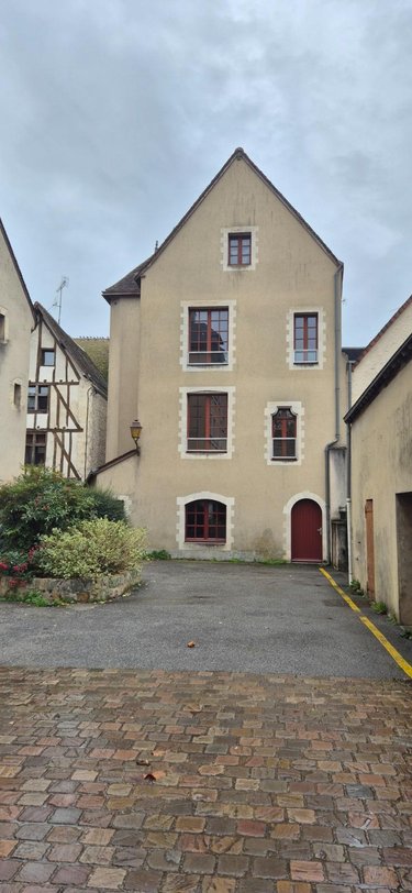 Immeuble a vendre La-Ferté-Bernard 72400 Sarthe 180 m2  179400 euros