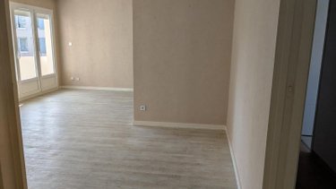Location appartement Chalon-sur-Saône 71100 Saône-et-Loire 75 m2 3 pièces 680 euros