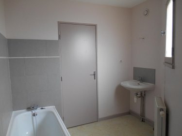 Location appartement Chalon-sur-Saône 71100 Saône-et-Loire 75 m2 3 pièces 680 euros