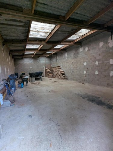 Garage et parking a vendre Balan 08200 Ardennes 92 m2  49500 euros