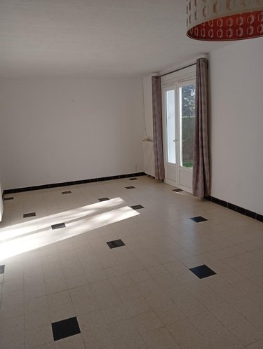 Location maison Grand-Bourgtheroulde 27520 Eure 73 m2 3 pièces 1100 euros