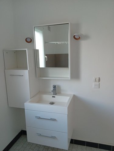 Location maison Grand-Bourgtheroulde 27520 Eure 73 m2 3 pièces 950 euros